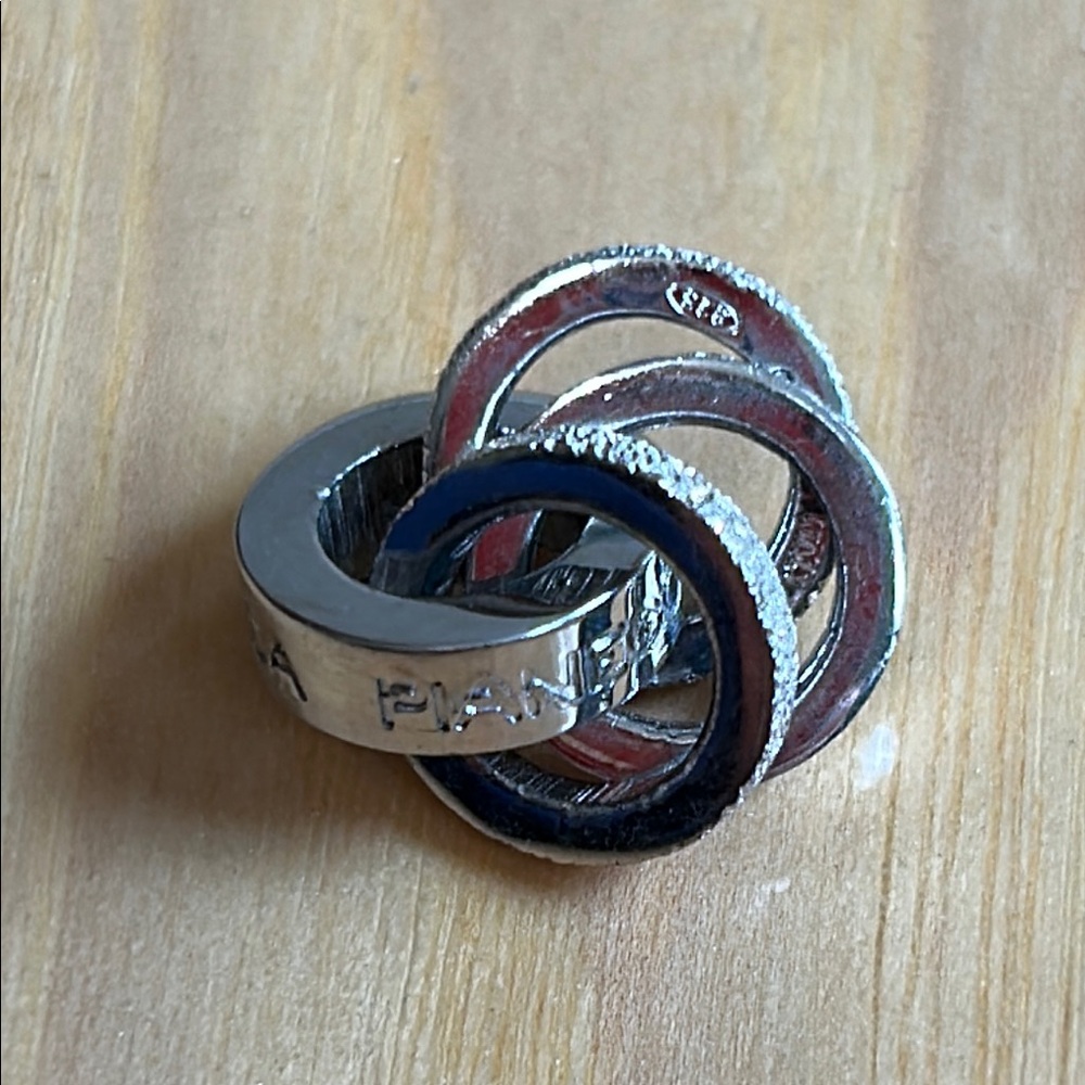 Pianegonda Chic 925 Silver Interlocking Ring Pendant - Picture 3 of 7